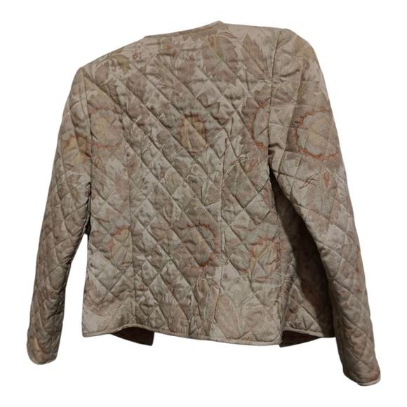 Due per Due Quilted Open Front Jacket in Muted Floral - Picture 5 of 9